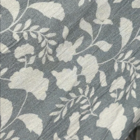 Faherty Havana dress in smoke echo floral print Button Down V Neck Romantic - Picture 7 of 10